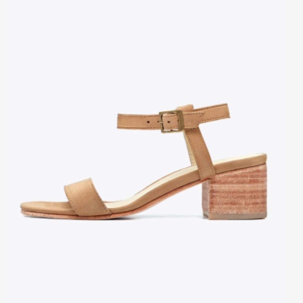Nisolo Lucia Block Heel Sandal in Sand